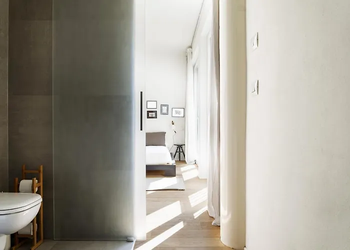 Apartmán Stylish Loft With Garden, 8 Guests, 3 Bedrooms