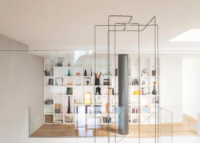 Stylish Loft With Garden, 8 Guests, 3 Bedrooms Appartement Milaan