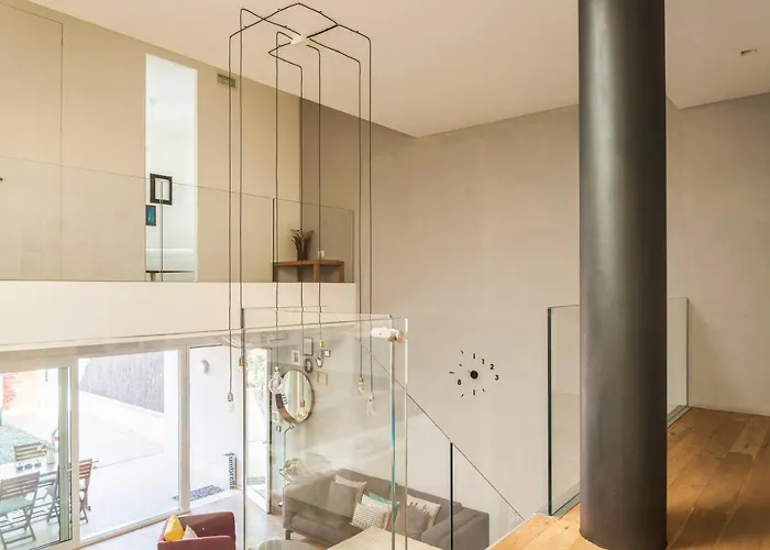 Stylish Loft With Garden, 8 Guests, 3 Bedrooms Appartement *