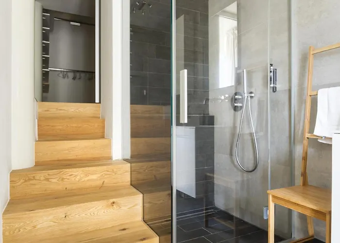 Stylish Loft With Garden, 8 Guests, 3 Bedrooms *