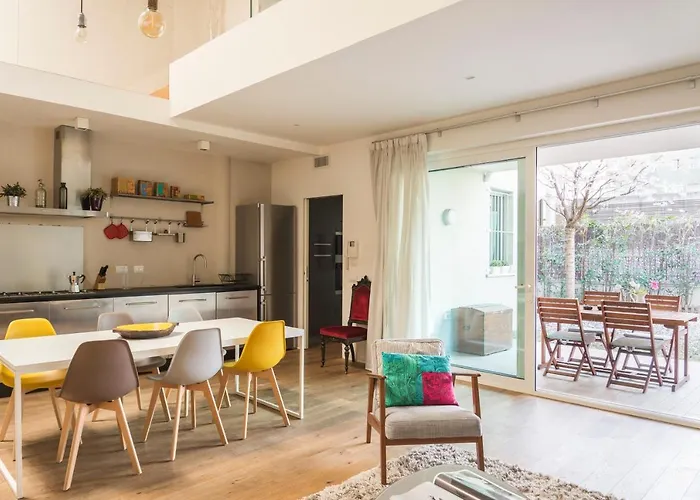 Stylish Loft With Garden, 8 Guests, 3 Bedrooms Milaan