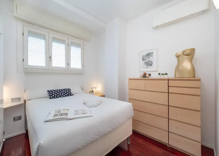 Apartman Vigliani 19 *