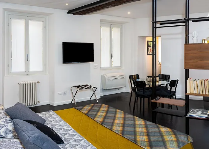Cosy Nest In The Heart Of Brera Apartamento