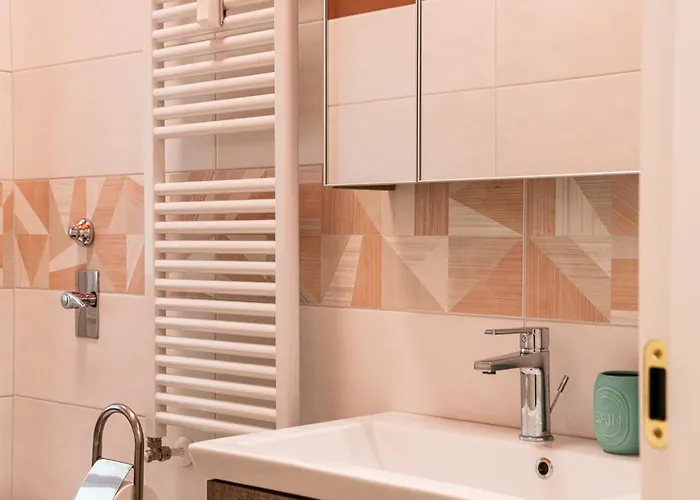 Coral - Porta Romana Apartment *