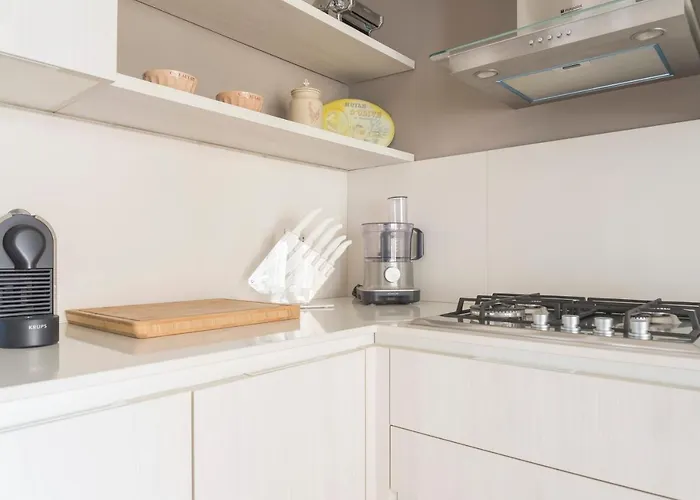 Cosmopolitan Home, 2 Bedrooms, 2 Bth, 5 Guests Apartmán *