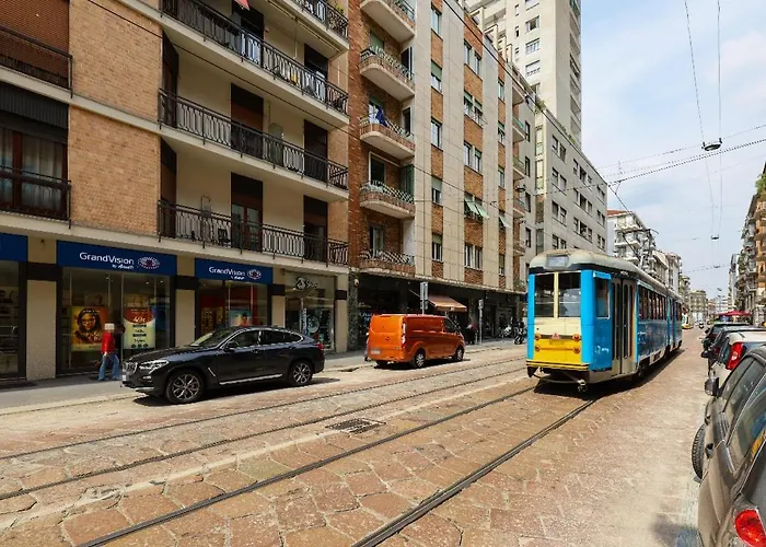 Appartamento Grande In Zona Navigli Milano