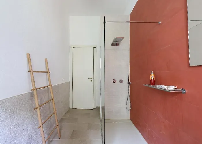 Grande In Zona Navigli Appartamento *