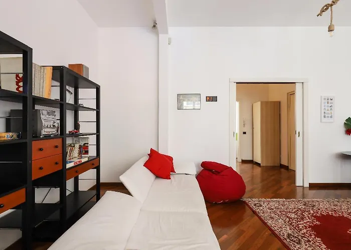 Grande In Zona Navigli Appartamento *