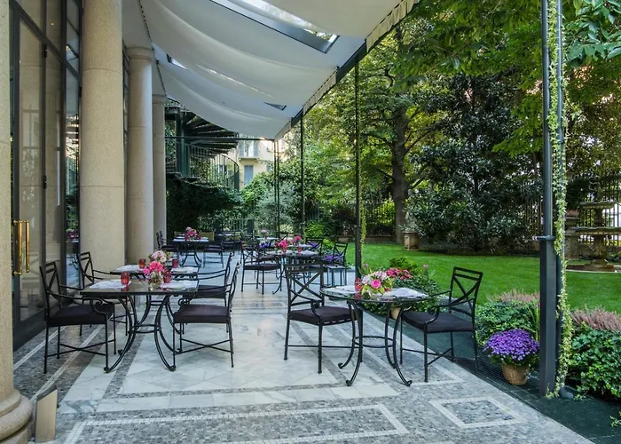 ホテル パラッツォ パリジ ホテル＆グランド スパ Lhw 5*