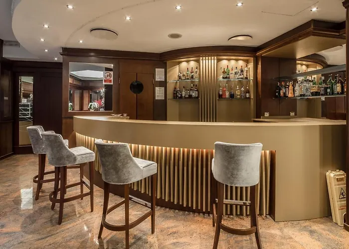 Mythos Отель 3*