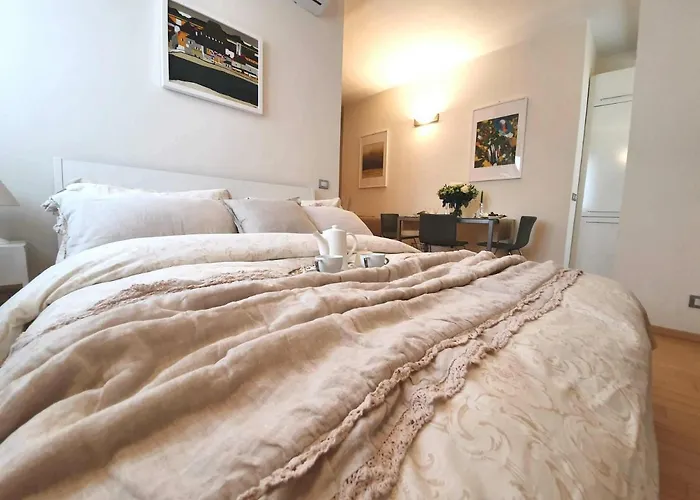 Apartment Corso Vercelli Milan