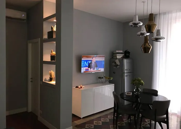 A Casa Di... * Milão
