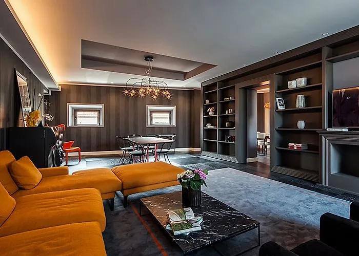 Fifty House 5*