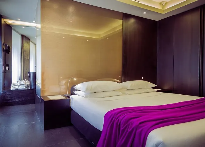 Straf Member Of Design 4*