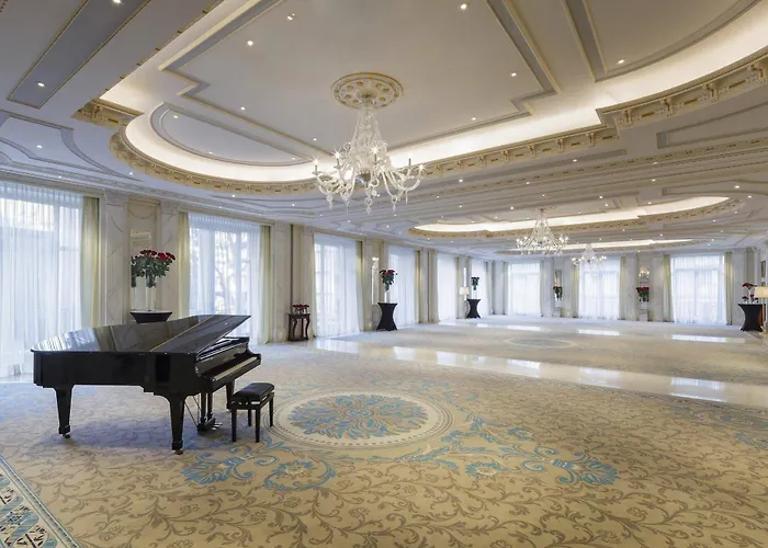 ホテル パラッツォ パリジ ホテル＆グランド スパ Lhw