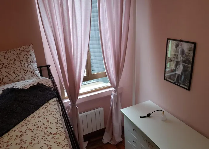 Sheila's In Affori Mm3 דירה