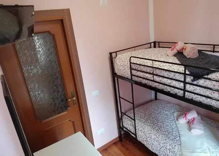 Sheila's In Affori Mm3 דירה