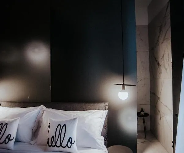 Ca Bela - Porta Romana Pensión 3*