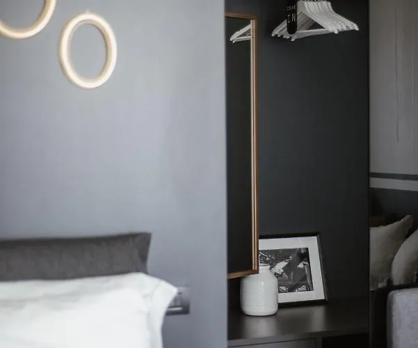 Ca Bela - Porta Romana Pensión 3*