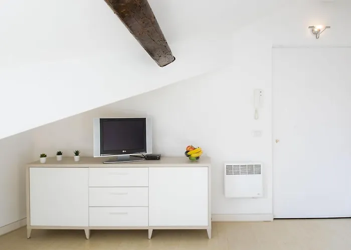 La Mansarda Sui Navigli Apartament