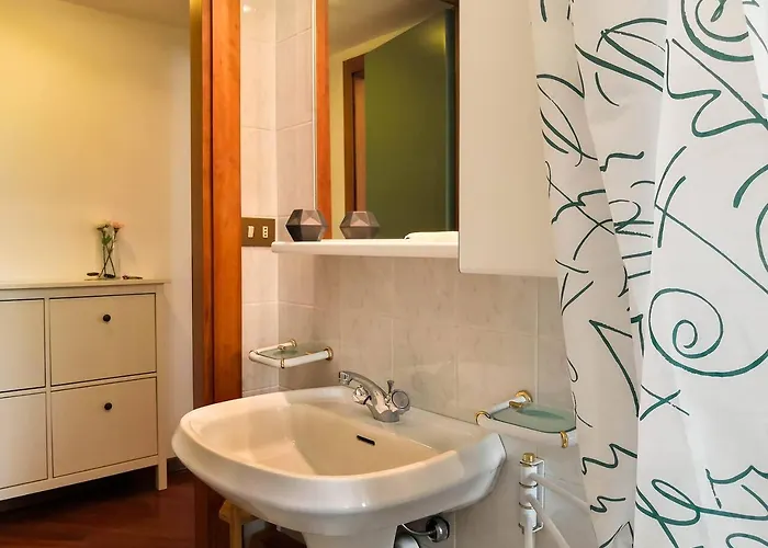 Lejlighed Joivy 1 Bedroom Next To Piazza Leonardo Da Vinci *