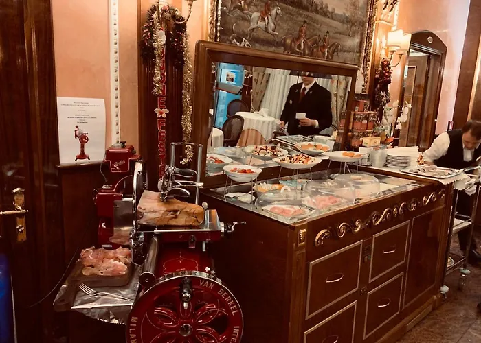 Vittoria Отель
