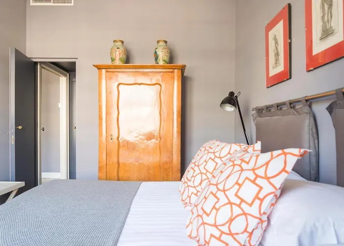 شقة Charming Apartment, A Unique Home, 2 Bedrooms ميلان