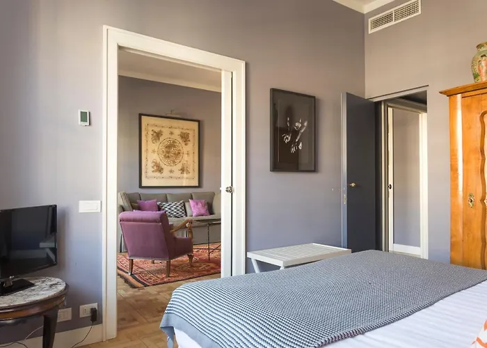 Charming Apartment, A Unique Home, 2 Bedrooms Apartment Mailand