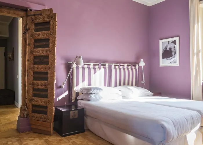 Charming Apartment, A Unique Home, 2 Bedrooms * ميلان