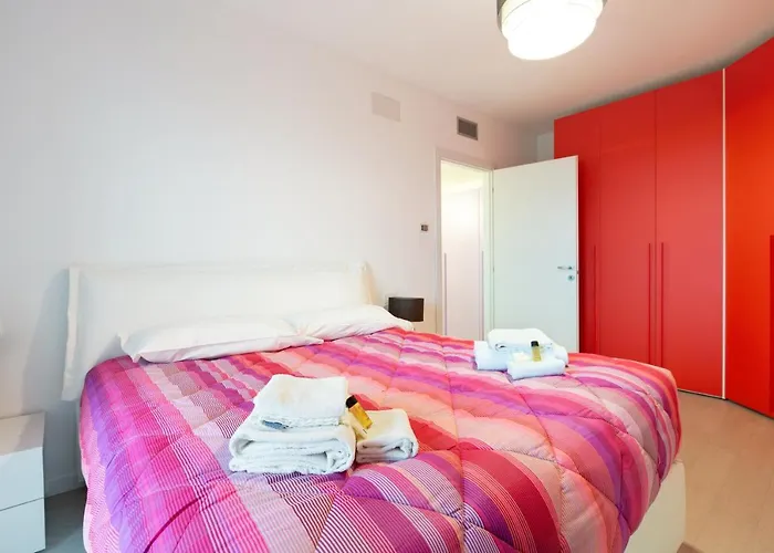 Apartment Fiera Flat With Garage Milan