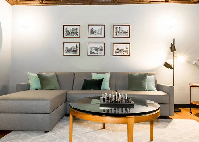 Hintown 9 Montenapo Hotel Mediolan