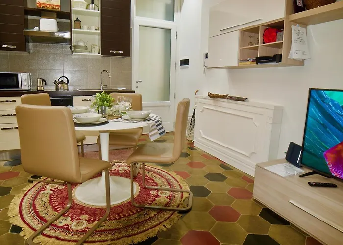 דירה Splendido Trilocale Zona Isola *