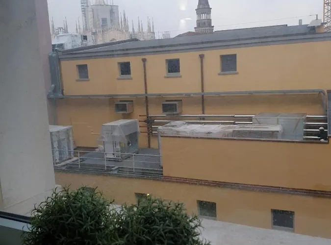 Jewel Vista Duomo 100m Milan