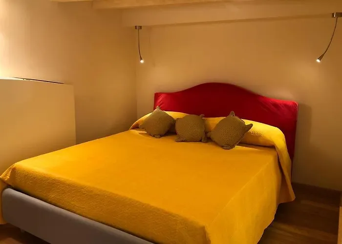 Apartment La Casina In Burlamacchi Mailand