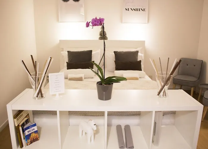 Center White * Milão