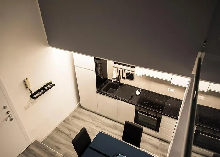 Appartement Youhosty - Ariberto 22 *