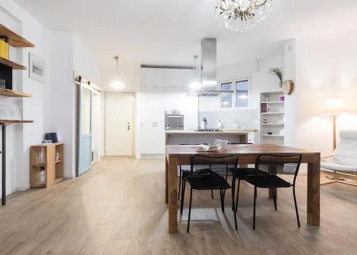 Italianway - Savona 26 *