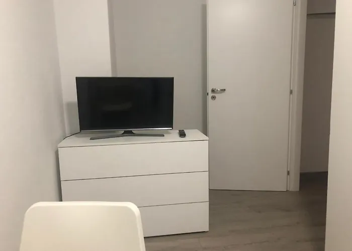 Appartement Youhosty - Pantigliate 8 *