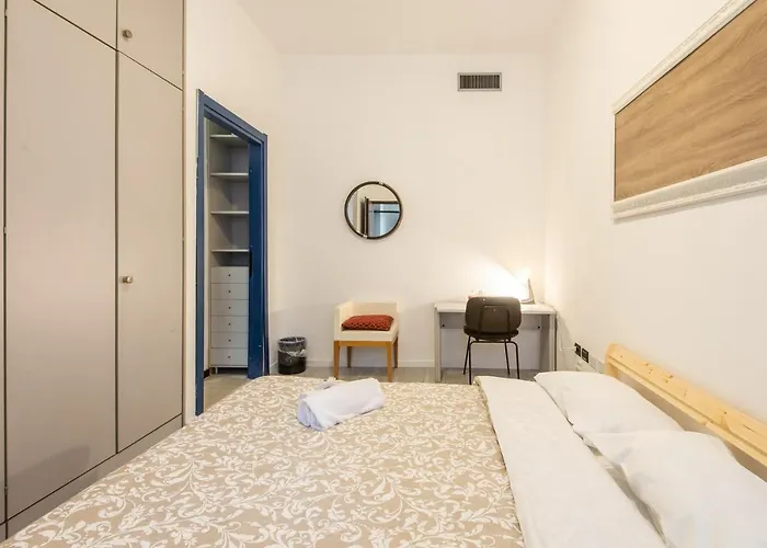 Central Guest House Πανσιόν Μιλάνο