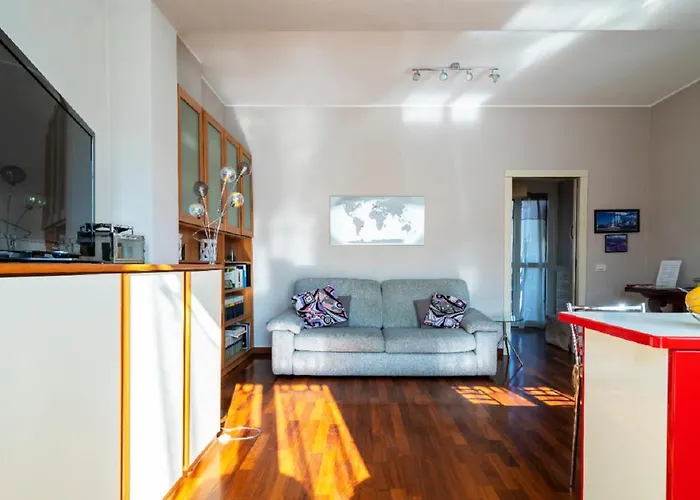 Likehome - Via Coni Zugna * ميلان