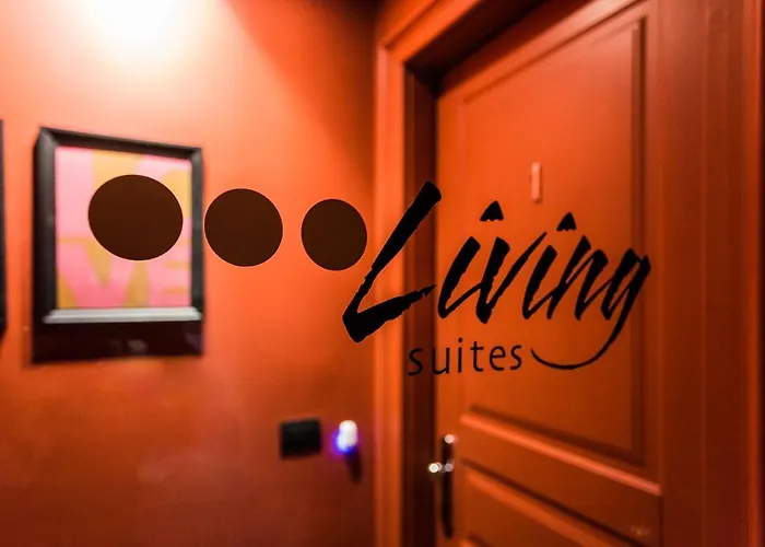 بيت ضيافة Living 4*