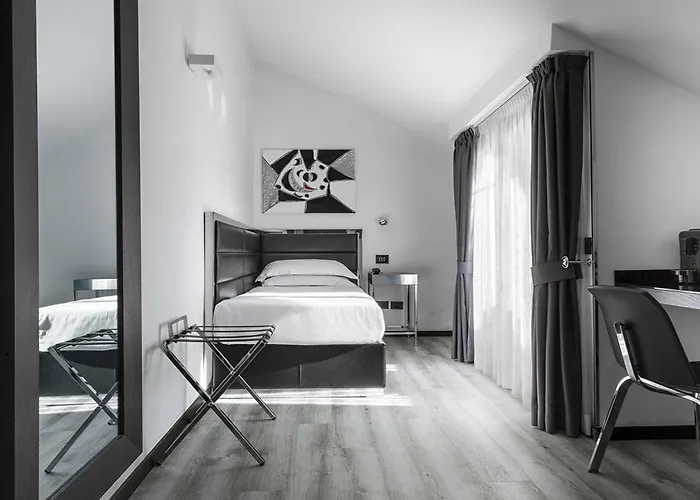 Lhp Napoleon Mediolan