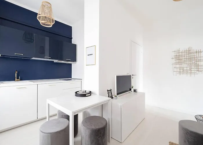 Easylife - - Lecco 18 S - Porta Venezia Milano