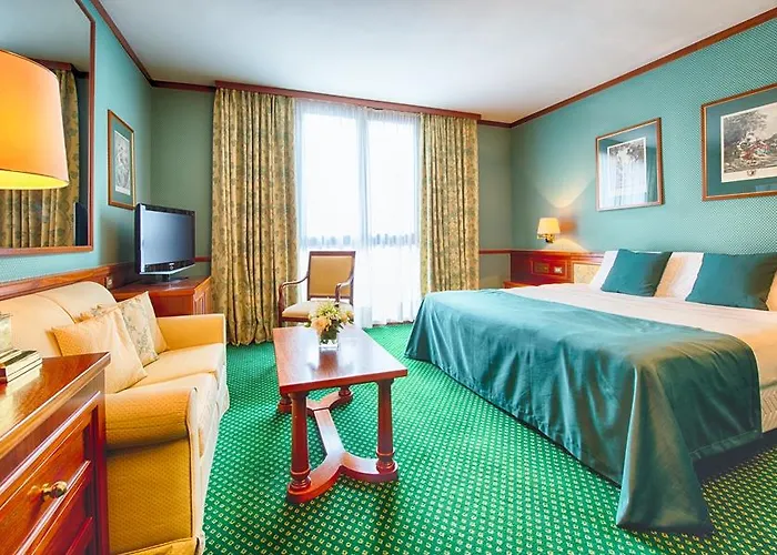 米兰市中心莱昂纳多酒店