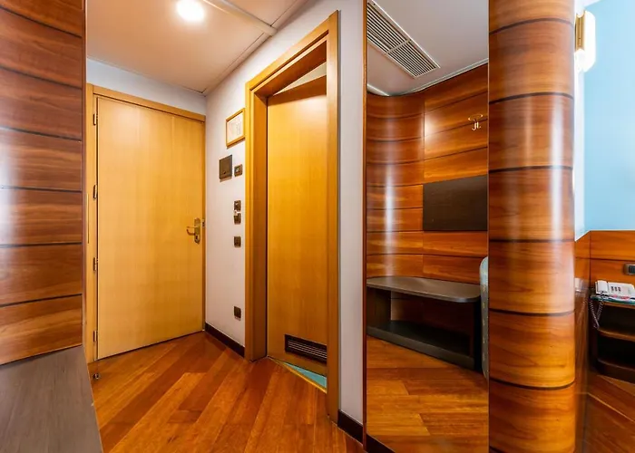 Mirage Sure Collection By Western Отель Милан