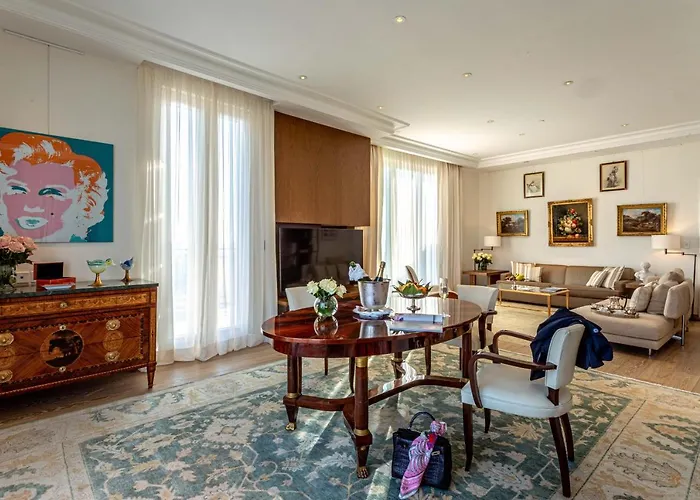 パラッツォ パリジ ホテル＆グランド スパ Lhw ホテル 5*