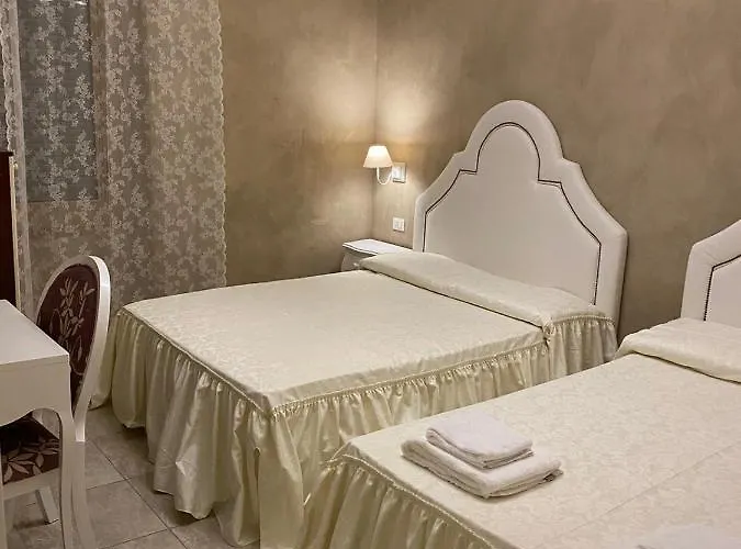 Boutique Calais * ميلان