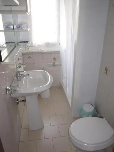 I Love Bed & Breakfast 2*