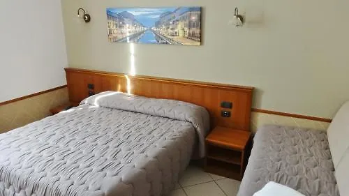 Astrid 2* מילאנו