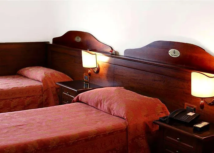 Отель Pavone Милан